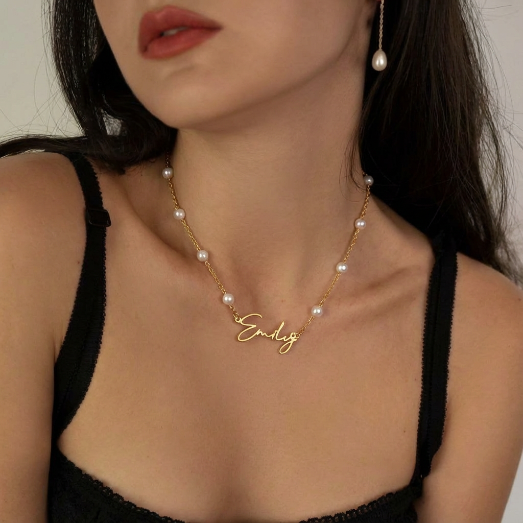 Élise Pearl Signature Necklace